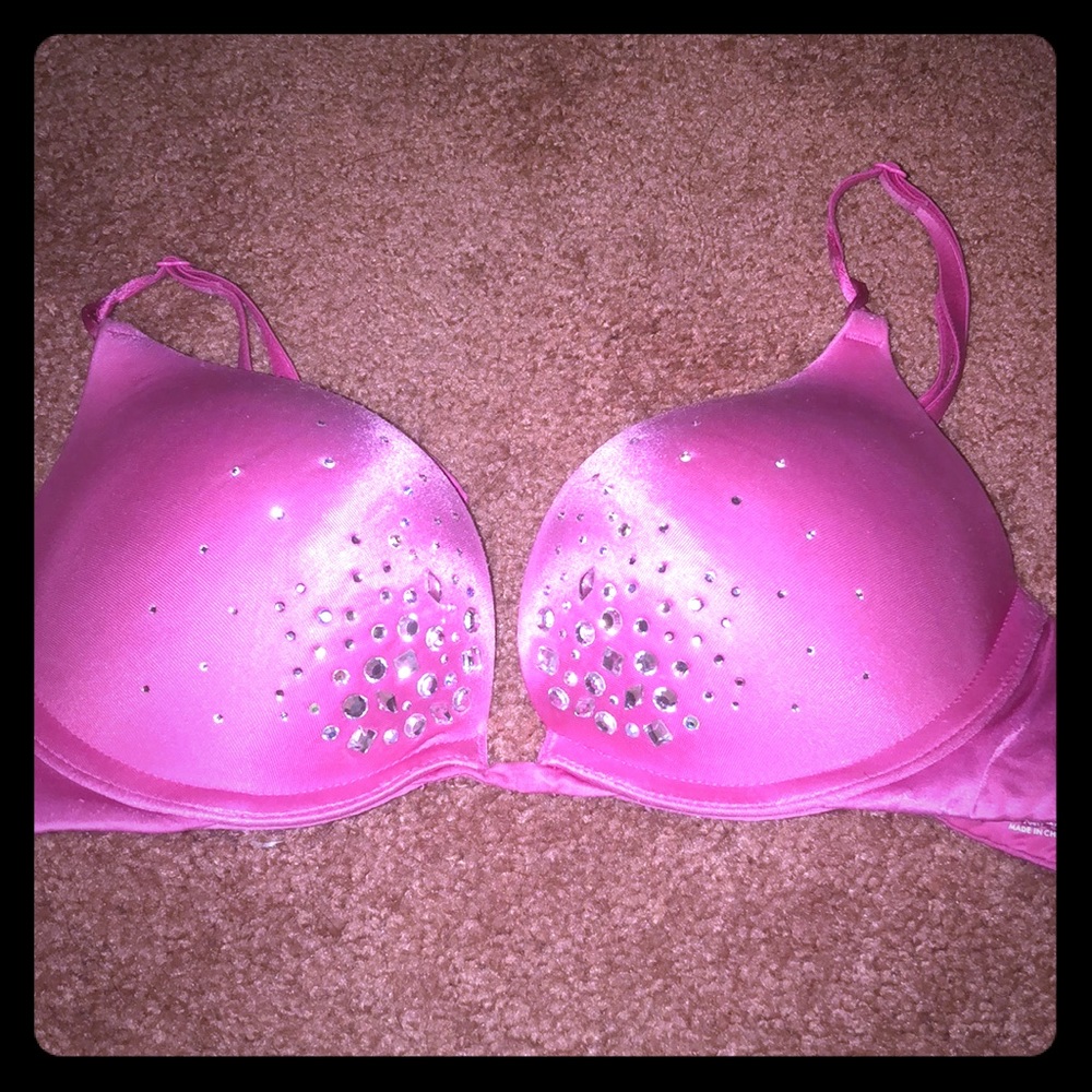 Victoria’s Secret Pink Bombshell Plunge Bra